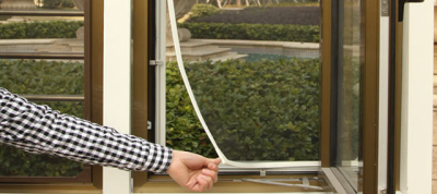 打造无蚊生活：如何选择与清洁防蚊纱窗？